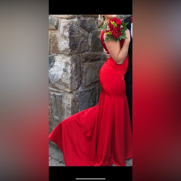 Let’s Red Ball Gown/Prom Dress size S - Picture 4 of 11